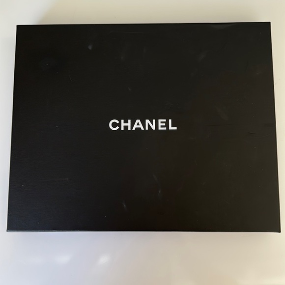 Chanel CC Strass Multistrand Double Loop Necklace in Gold - Picture 14 of 14